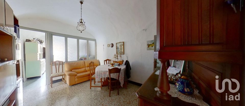 Appartamento 6 locali di 150 m² a Taggia (18018)