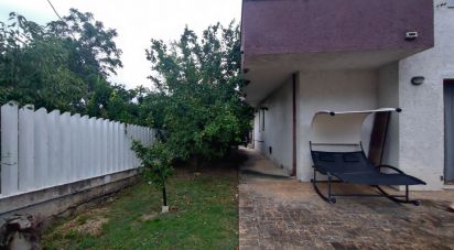 Villa Bifamiliare 16 locali di 287 m² in Elice (65010)