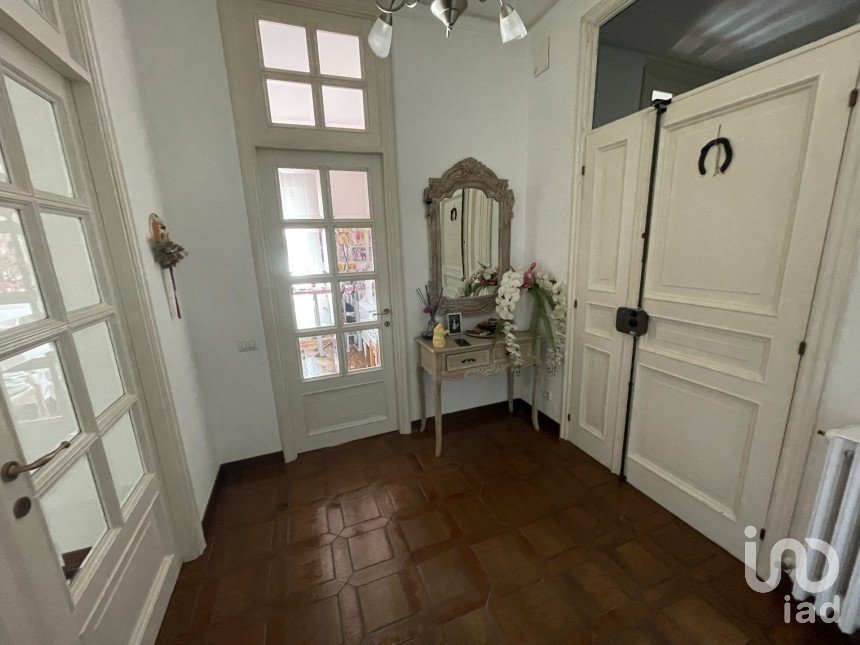 Loft 10 rooms of 224 m² in Civitanova Marche (62012)