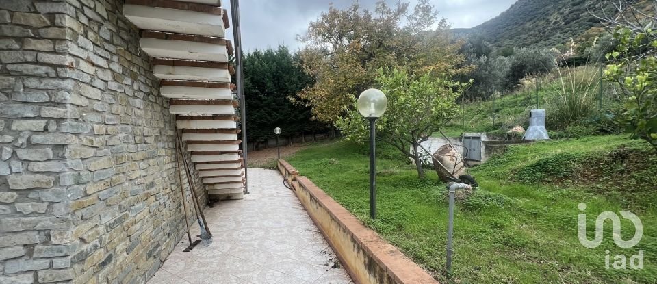 Farm 3 rooms of 110 m² in Trabia (90019)