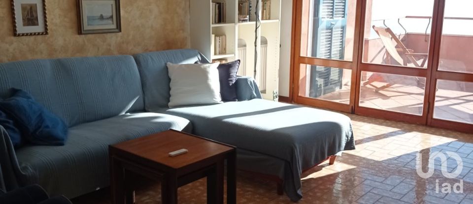 Appartamento 8 locali di 142 m² a Arenzano (16011)