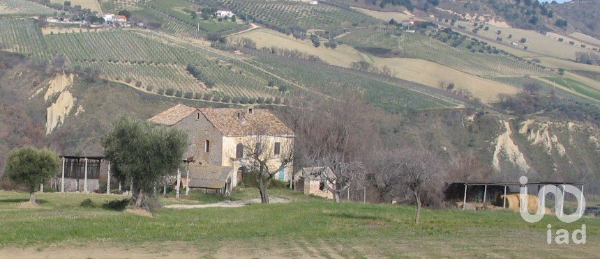 Country home 0 rooms of 900 m² in Monteprandone (63076)