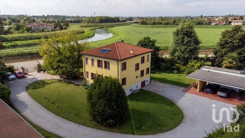 Villa 11 locali di 383 m² in Oderzo (31046)