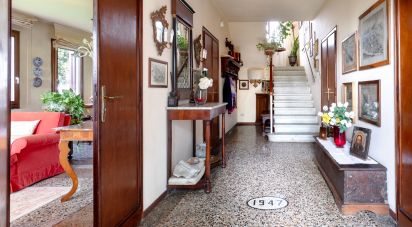 Farm 11 rooms of 383 m² in Oderzo (31046)