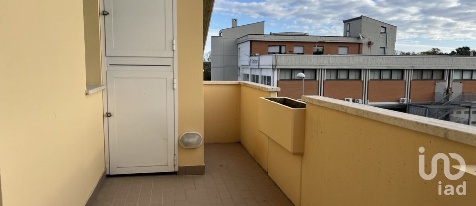 Loft 4 rooms of 183 m² in Civitanova Marche (62012)