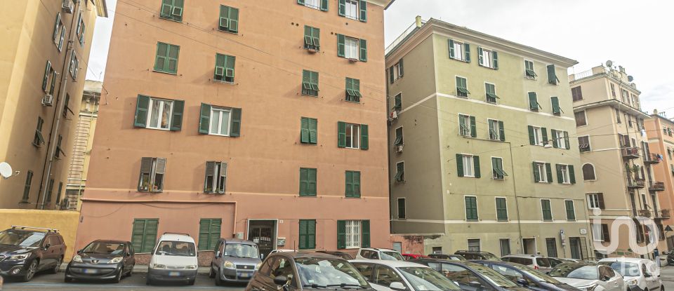 Apartment 7 rooms of 101 m² in Genova (16121)