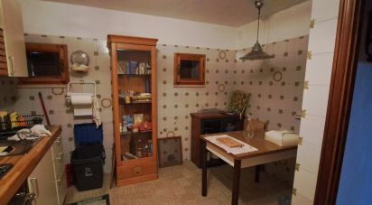 Town house 6 rooms of 143 m² in Gubbio (06024)