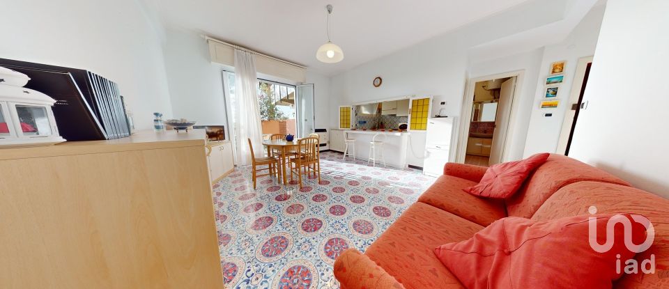 Four-room apartment of 71 m² in Arenzano (16011)