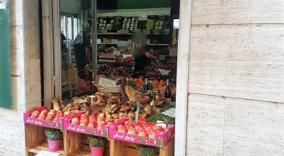 Shop / premises commercial of 43 m² in Genova (16129)