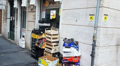 Negozio / locale commerciale di 43 m² in Genova (16129)