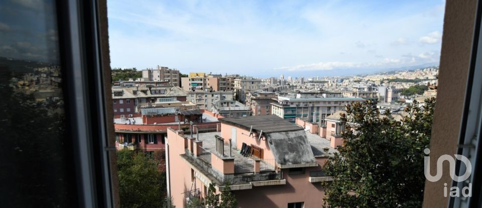 Appartamento 5 locali di 105 m² a Genova (16131)