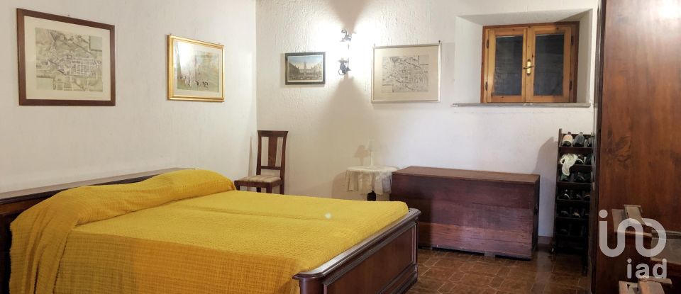 Casa indipendente 6 locali di 143 m² in Gubbio (06024)