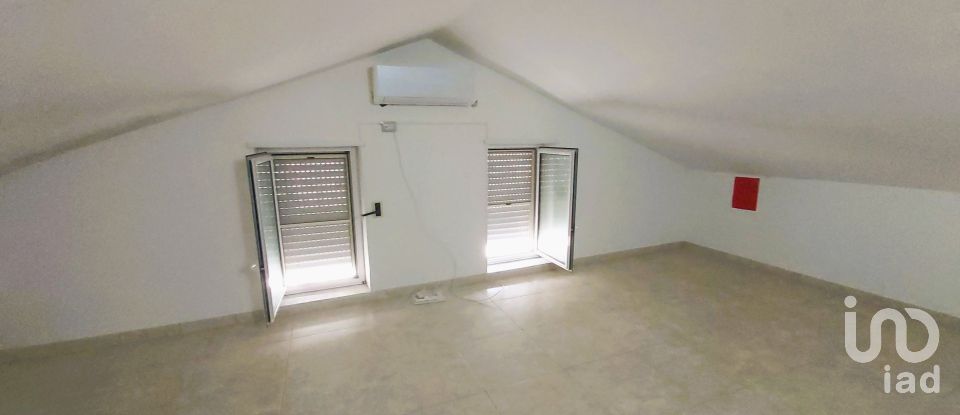 Apartment 9 rooms of 130 m² in Falerna (88040)