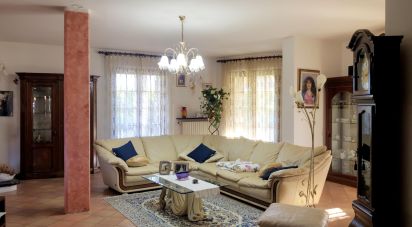 Villa 6 locali di 350 m² in Monte Cerignone (61010)