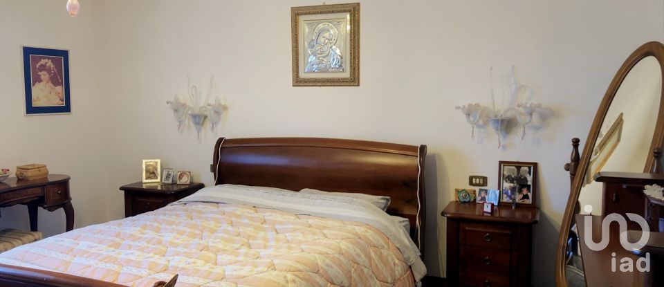 Casale 6 locali di 350 m² in Monte Cerignone (61010)