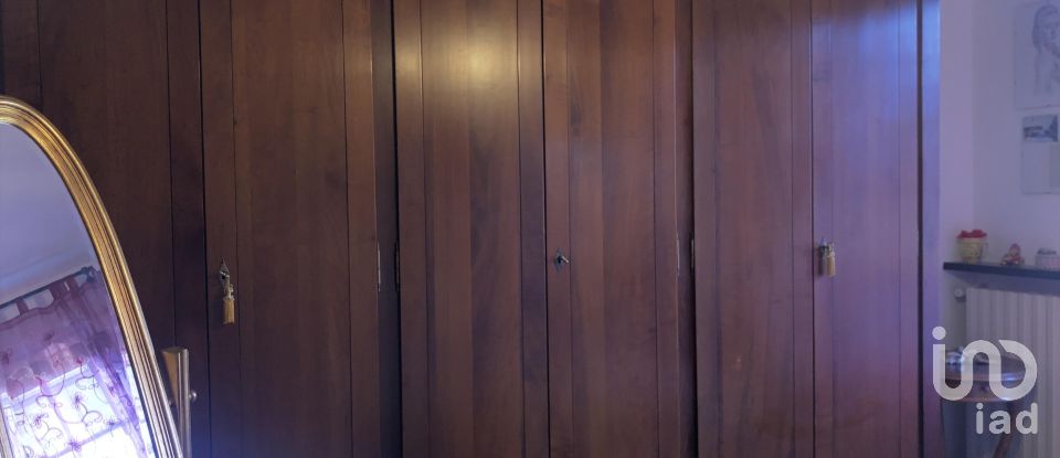 Casale 6 locali di 350 m² in Monte Cerignone (61010)