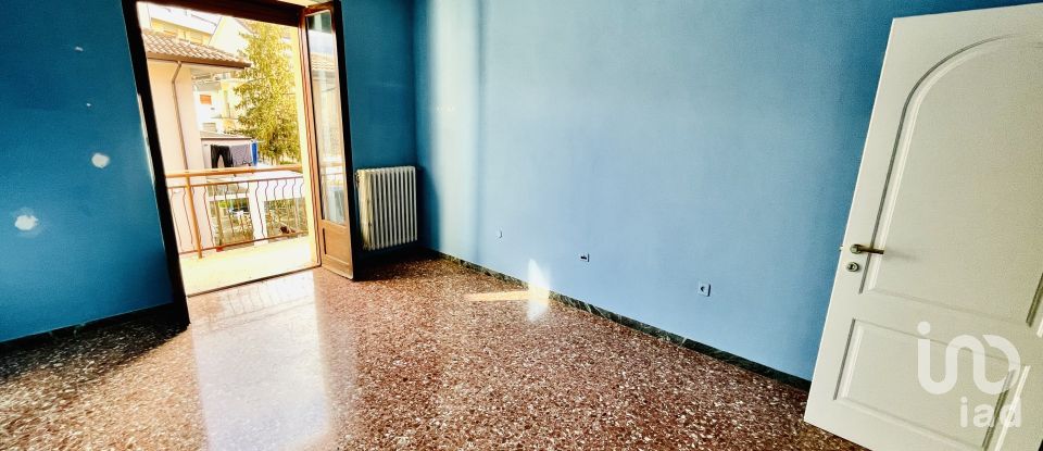 Land 8 rooms of 150 m² in Sulmona (67039)
