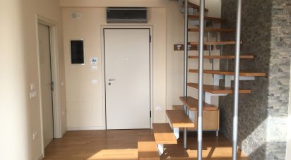 Apartment 0 rooms of 60 m² in Pesaro (61122)