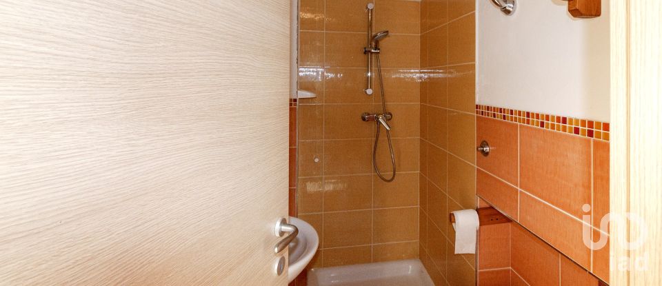 Lodge 9 rooms of 215 m² in Castellalto (64020)