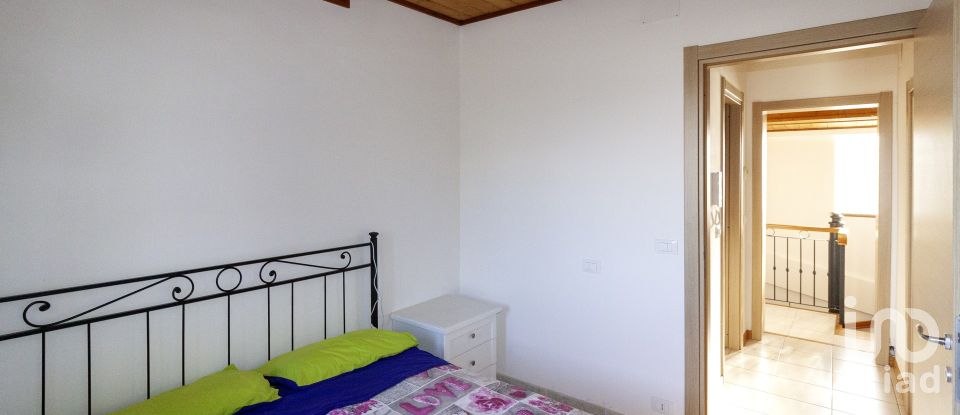Lodge 9 rooms of 215 m² in Castellalto (64020)