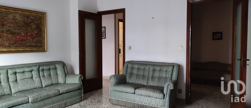 Four-room apartment of 150 m² in Palermo (90144)