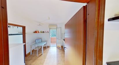 Appartamento 6 locali di 87 m² a Arenzano (16011)