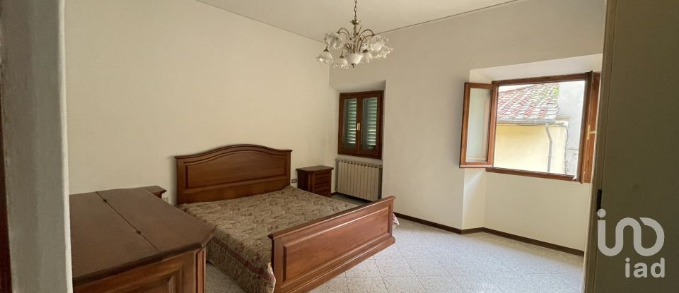 Apartment 5 rooms of 120 m² in Prato (59100)