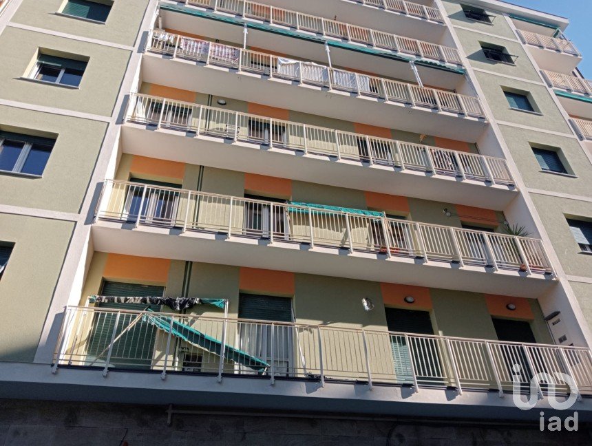 Appartamento 5 locali di 81 m² a Genova (16143)