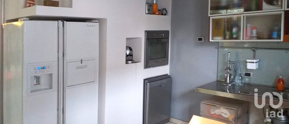 Casale 7 locali di 390 m² in Mosciano Sant'Angelo (64023)