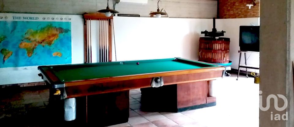 Casale 7 locali di 390 m² in Mosciano Sant'Angelo (64023)