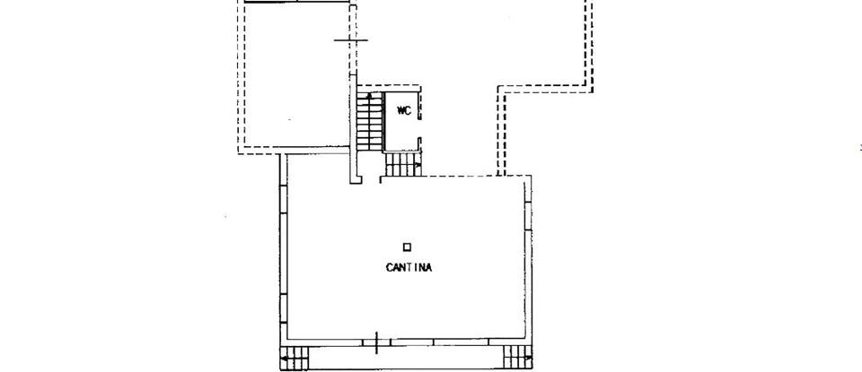 Casale 7 locali di 390 m² in Mosciano Sant'Angelo (64023)