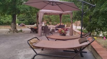 Casale 14 locali di 276 m² in Pettorano sul Gizio (67034)