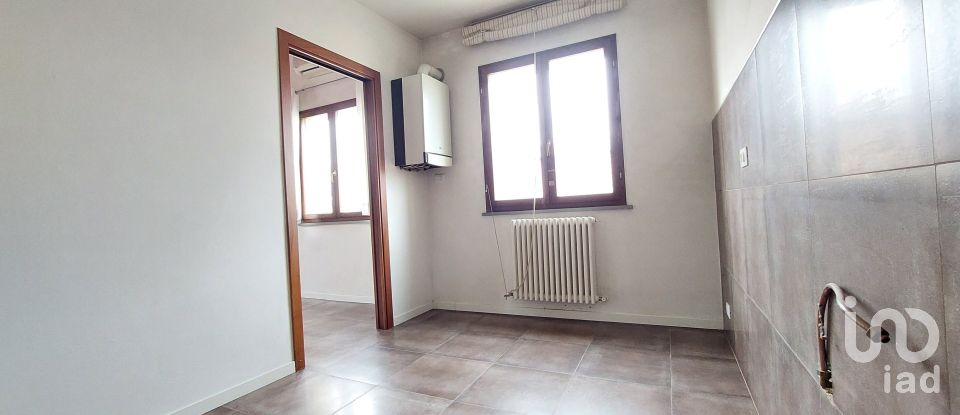 Loft 0 rooms of 100 m² in Cadelbosco di Sopra (42023)