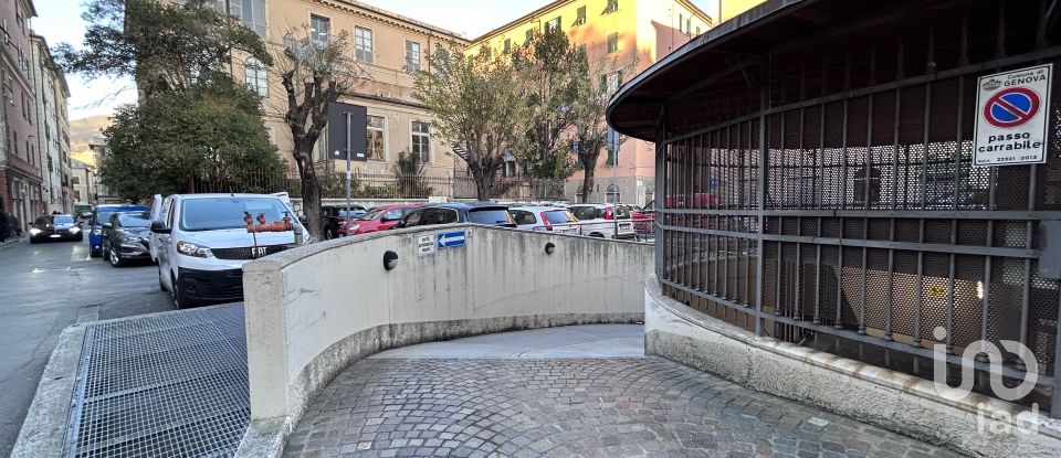 Posto auto/Box di 15 m² in Genova (16152)