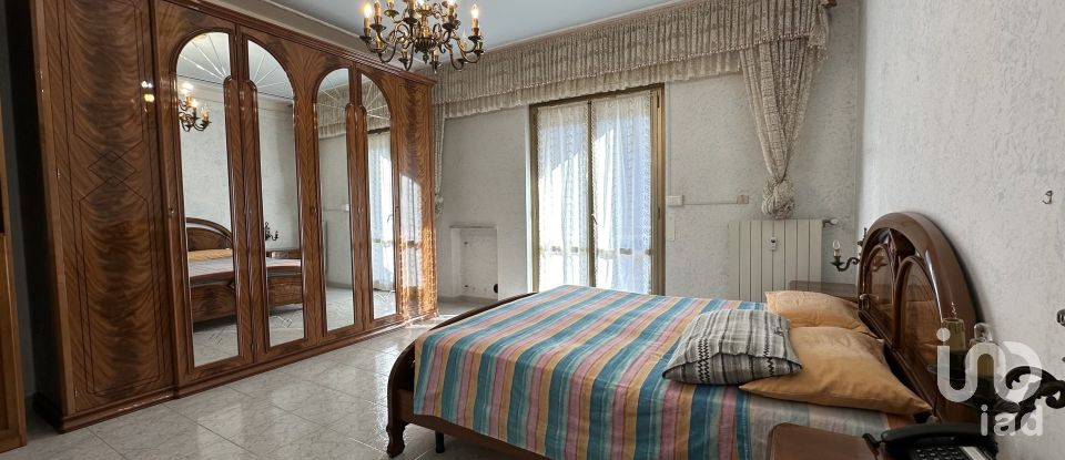 Three-room apartment of 65 m² in Borghetto Santo Spirito (17052)