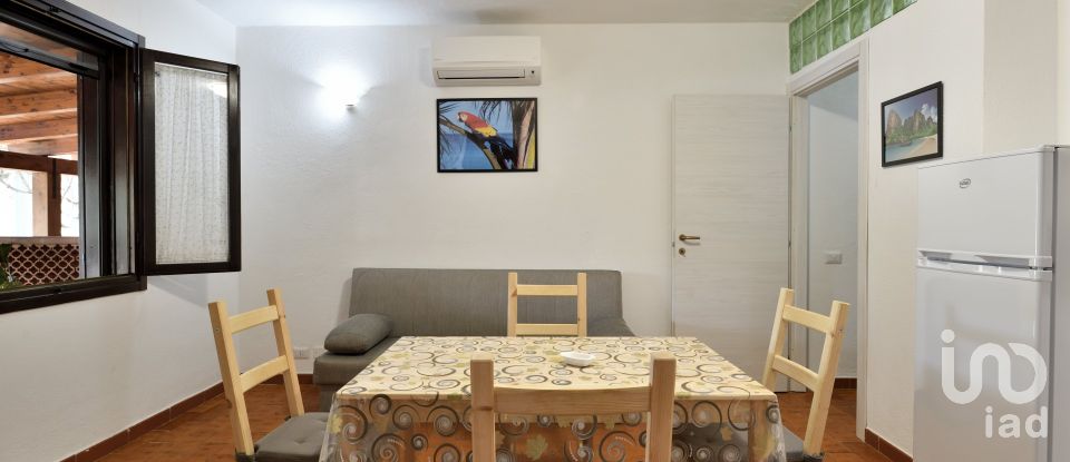 Hotel 3 rooms of 74 m² in Olbia (07026)