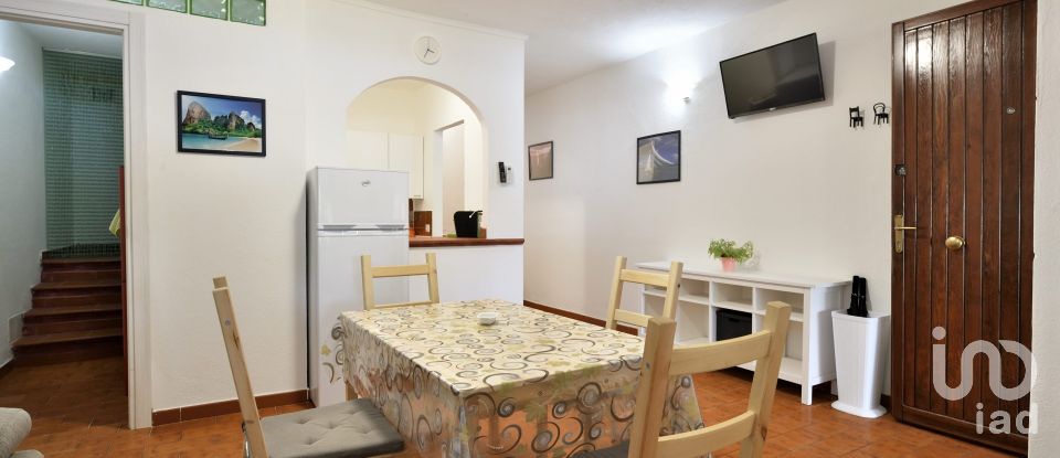 Hotel 3 rooms of 74 m² in Olbia (07026)