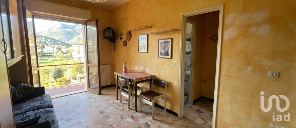 One-room apartment of 28 m² in Borghetto Santo Spirito (17052)