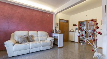 Appartamento 7 locali di 160 m² a Filottrano (60024)
