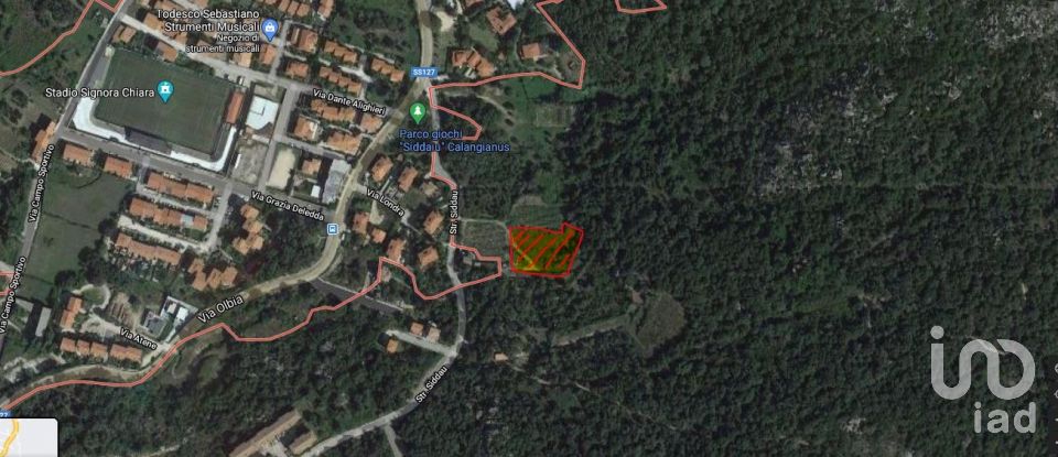 Terreno di 3.894 m² in Calangianus (07023)