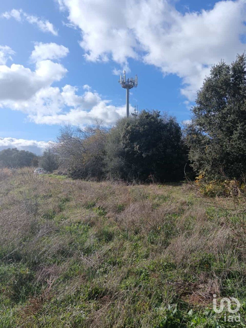 Terreno di 768 m² in Telti (07020)