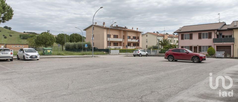 Shop / premises commercial of 47 m² in Osimo (60027)