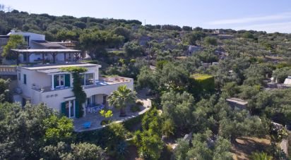 Villa Bifamiliare 8 locali di 160 m² in Gagliano del Capo (73020)