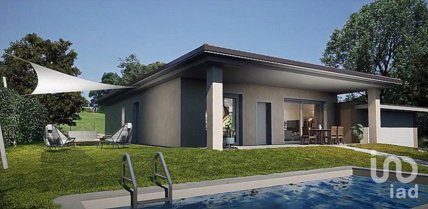 House 5 rooms of 263 m² in Casatenovo (23880)