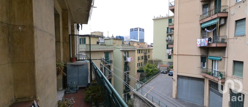 Trilocale di 75 m² a Genova (16149)