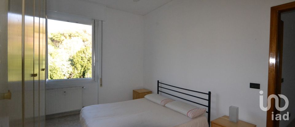 Three-room apartment of 60 m² in Genova (16156)