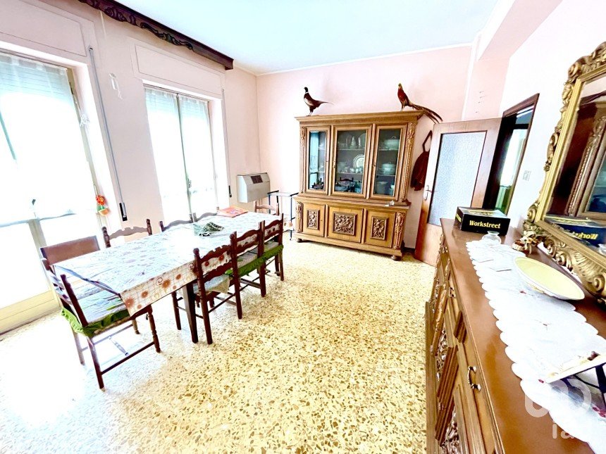 Appartamento 8 locali di 141 m² a Sulmona (67039)