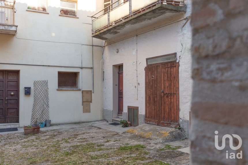 Casa indipendente 7 locali di 217 m² in Recanati (62019)