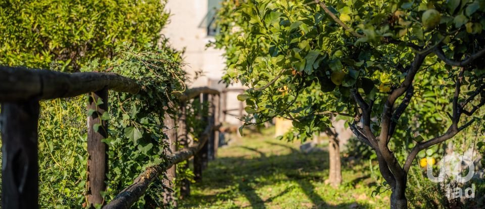 Casa indipendente 8 locali di 250 m² in Calice Ligure (17020)