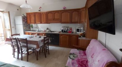 Townhouse 8 rooms of 230 m² in Amantea (87032)